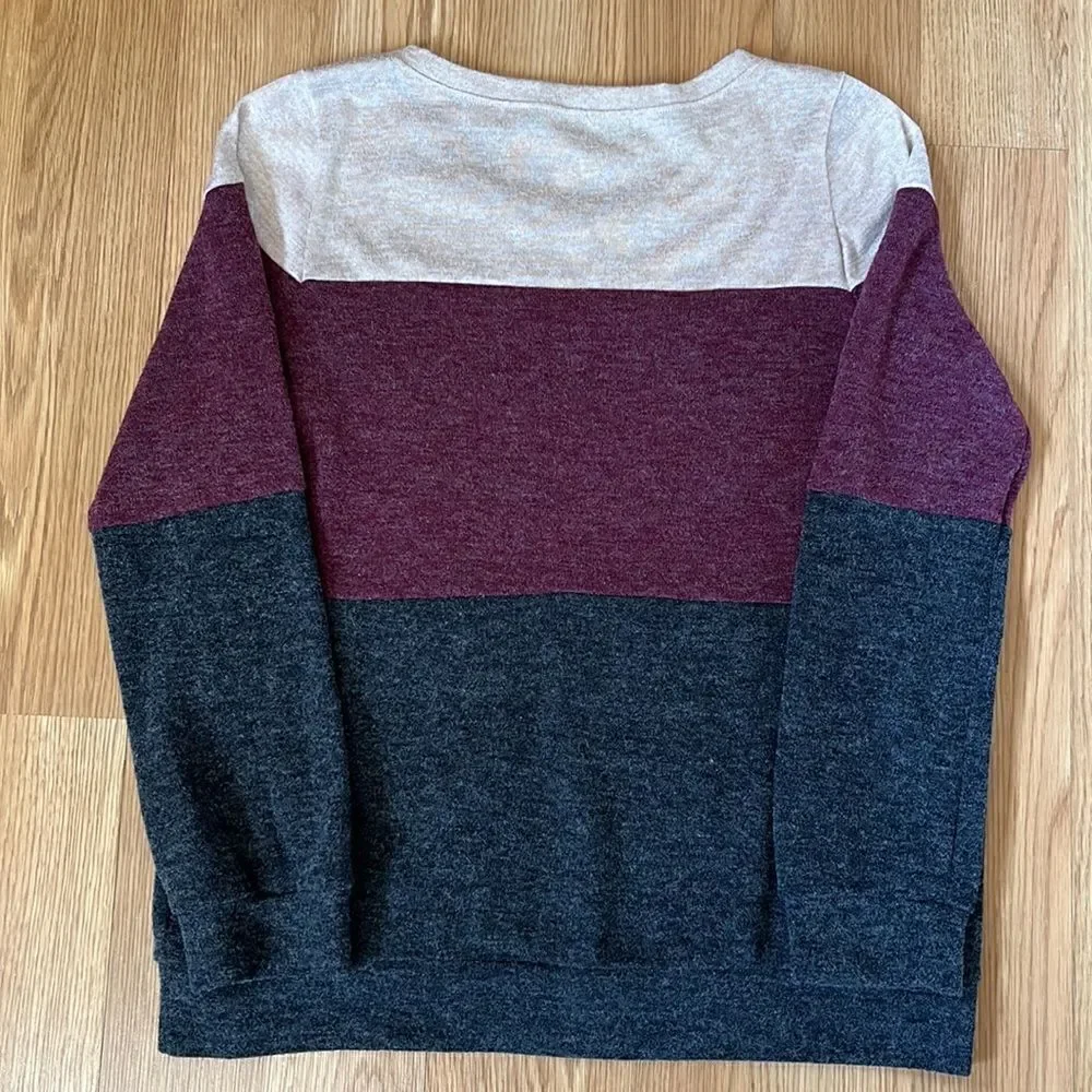 P.S KATE Size Large Sweater - Picture 5 of 5